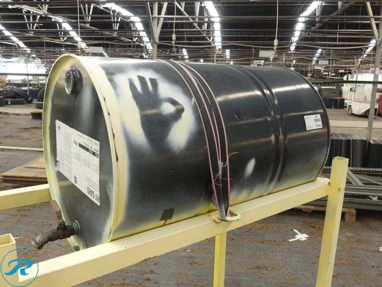 Drum Dispenser Stand with 55-Gallon Drum of John Deere Hydraulic Fluid (1/4 Full) - Roller Auctions