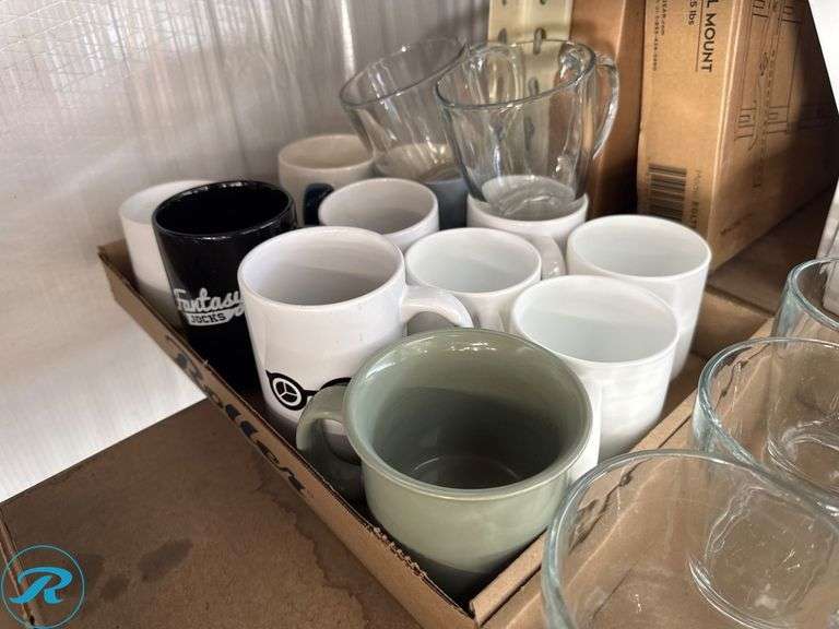 Ceramic and Glass Mugs and Cups - Roller Auctions