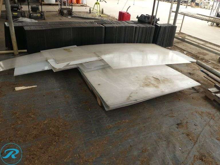 Pallet of Greenhouse Polycarbonate Panels - Roller Auctions