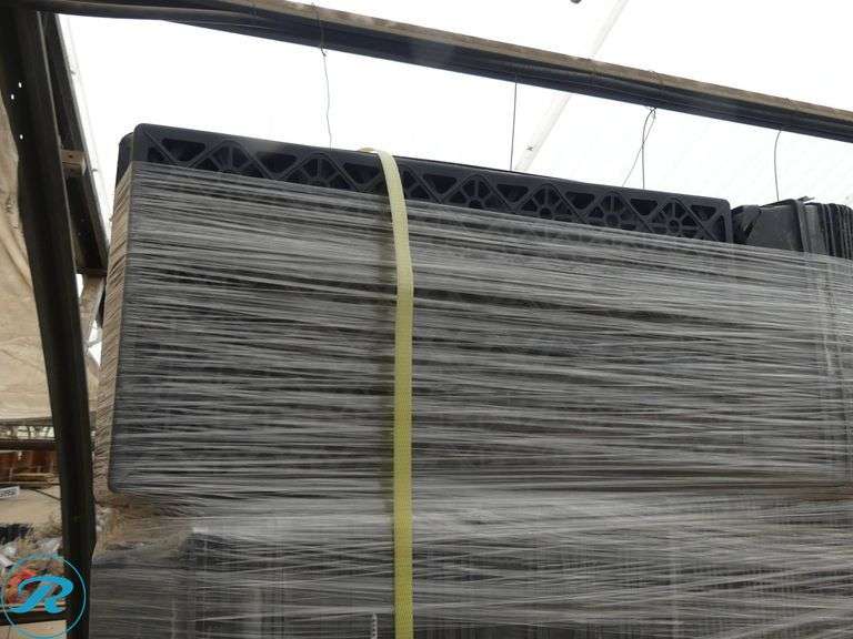 (4) Pallets of Plastic Nursery Trays - Roller Auctions