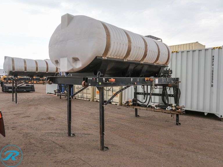 1,600 Gallon Slide-In Magnesium Chloride Poly Tank Spray System
