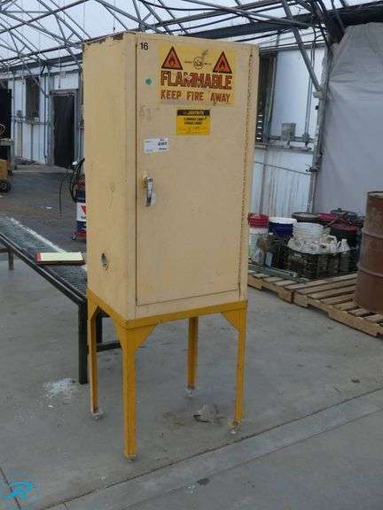 Justrite Flammable Liquid Storage Cabinet, 30-Gallon Capacity - Roller Auctions