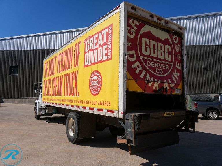 1998 Freightliner FL70 Box Truck 1998 Freightliner FL70 Box Truck - Roller Auctions