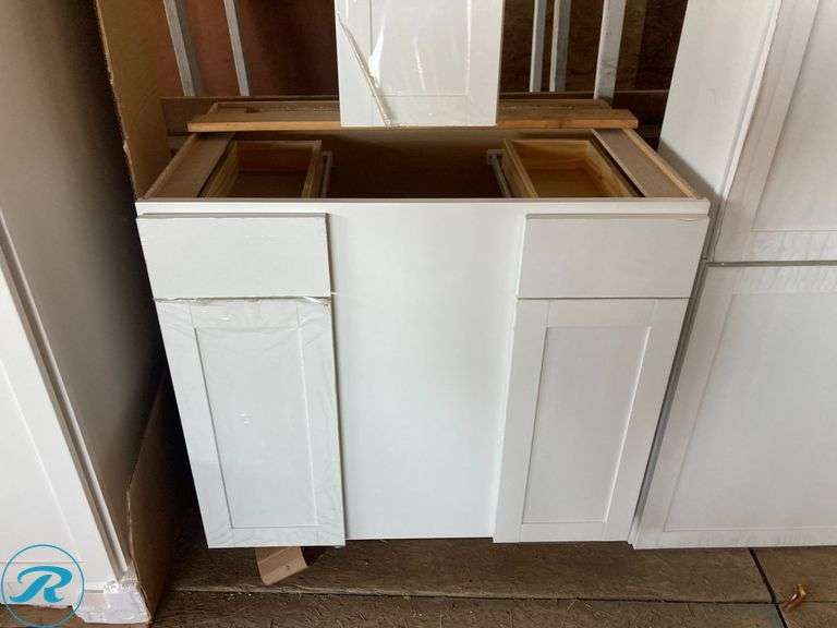 (12) Cabinets -  Wall Cabinets (1) 12" x 30" x 12 (2) 24" x 30" x 12" Base Cabinets (1) 36" x 36" x 24" Corner Cabinets (2) 36" x 36" x 24" diagonal Corner wall (1) wall cabinet double door 30" x 14" x 12" (1) wall double door 36" x 18" x 12" (2) Base 21" x 35" x 23.75" (1) Base zinc Cabinet 36" x 35" x 23.75 (1) Base 36" x 35" x 23.75 (has some minor damage and Stains SEE PHOTOS) - Roller Auctions