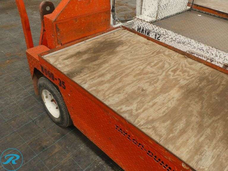 Taylor Dunn  SC1-59  Stock Chaser - Roller Auctions