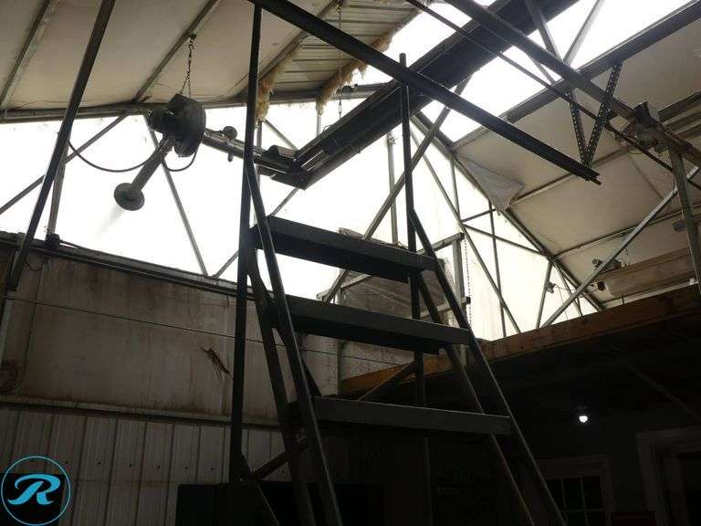 9-Step Rolling Metal Warehouse Ladder - Roller Auctions