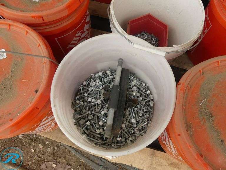Pallet of Screws and Washers in 5-Gallon Buckets - Roller Auctions