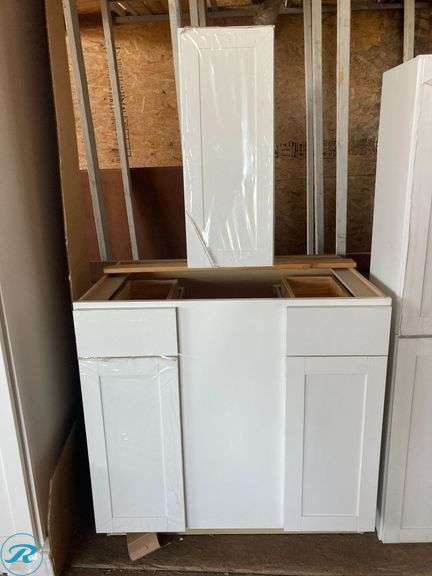 (12) Cabinets -  Wall Cabinets (1) 12" x 30" x 12 (2) 24" x 30" x 12" Base Cabinets (1) 36" x 36" x 24" Corner Cabinets (2) 36" x 36" x 24" diagonal Corner wall (1) wall cabinet double door 30" x 14" x 12" (1) wall double door 36" x 18" x 12" (2) Base 21" x 35" x 23.75" (1) Base zinc Cabinet 36" x 35" x 23.75 (1) Base 36" x 35" x 23.75 (has some minor damage and Stains SEE PHOTOS) - Roller Auctions