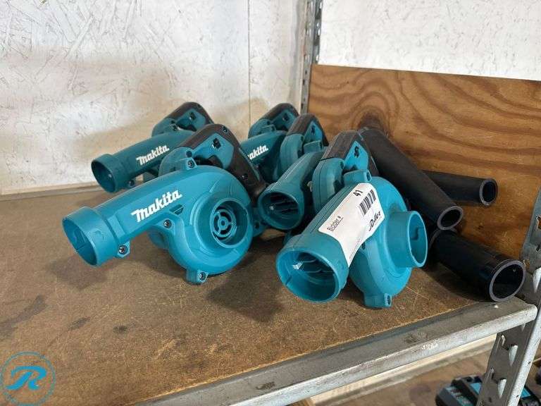 (5) Makita XBU05 18V Blowers (Blower Tube Does Not Stay In)