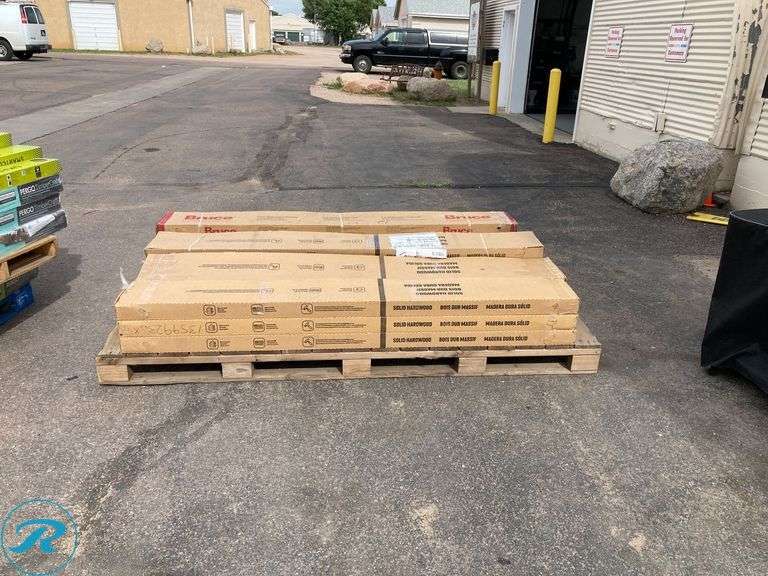 (1) New- Assorted pallet of flooring (see photos for different style /models) - Roller Auctions