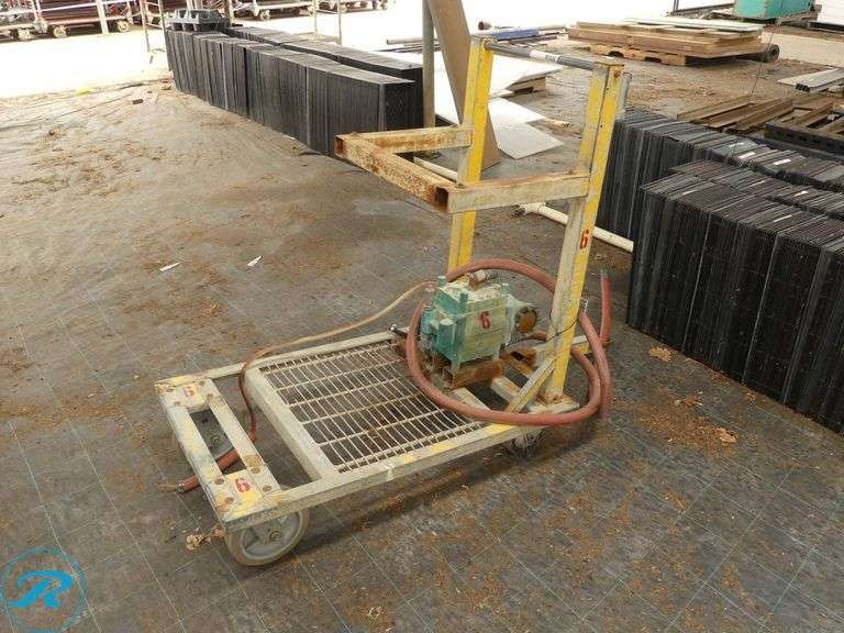 Metal Pump Cart - Roller Auctions