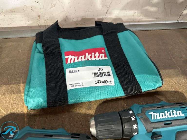 (3) Makita 12V Drills With Bag and (1) Battery - Roller Auctions