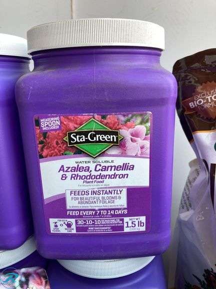 (40) New- Assorted Garden Supplies (total of approx 40 items) - Roller Auctions
