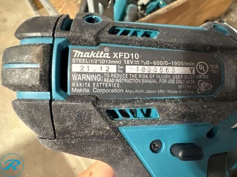 Makita XDT13 Impact Driver and XFD10 Drill with Bag, 18V - Roller Auctions