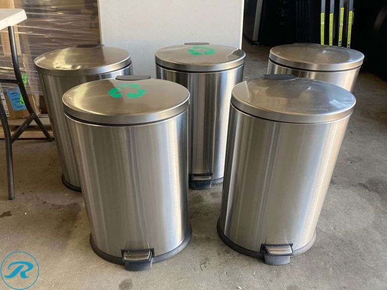(5) Former Airbnb - Stainless Steel Indoor Kitchen Step Trash Can (some have minor damage but work perfect) - Roller Auctions
