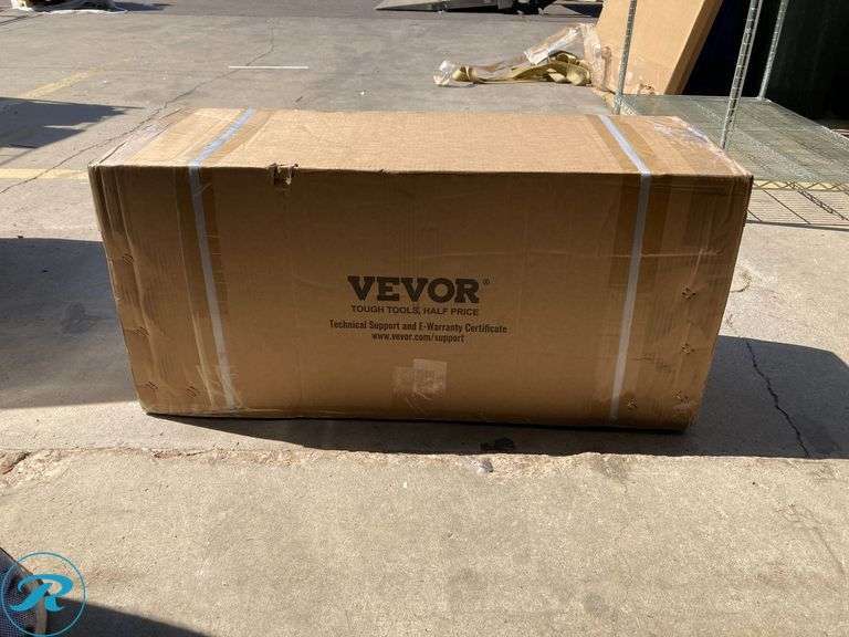 (1) New- VEVOR Lawn Sweeper 26-Inches 7-Cu. Feet Tow Lawn Sweeper (Total of 1) - Roller Auctions