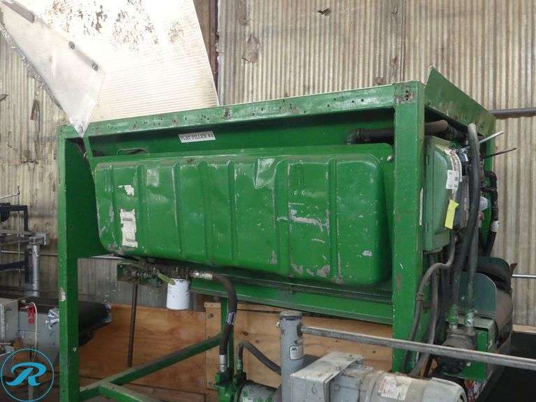 Hydraulic Belt Driven Manual Flat Filler, 105" x 90", 11" Belt - Roller Auctions