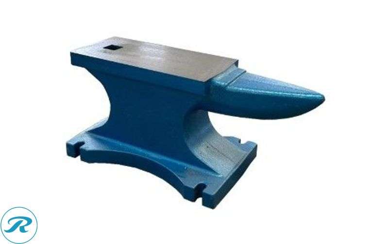 New Land Honor LHR-CIA200 Cast Iron Anvil, 200 Lb.