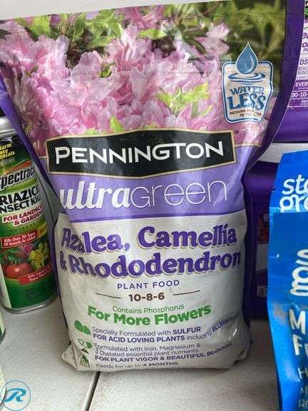 (40) New- Assorted Garden Supplies (total of approx 40 items) - Roller Auctions