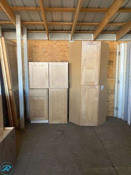 (5) Kitchen cabinet Set (2) Corner wall cabinet 38" x 39" x 26.5"  (1) Wall 2-door 36" x 24" x 25" (1) wall 1-door 18" x 36.5" x 16" (1) Base 18" x 34.5" x 21.75