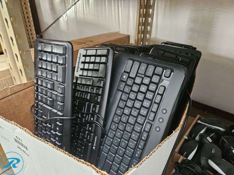 Wired Keyboards and Computer Mice - Roller Auctions