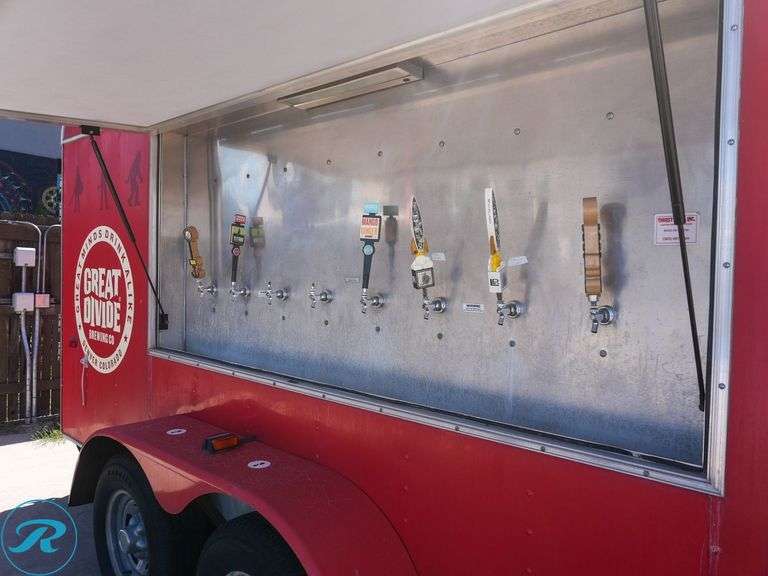 2013 Interstate Manufacturing T/A Enclosed Trailer 2013 Interstate Manufacturing T/A Enclosed Trailer - Roller Auctions