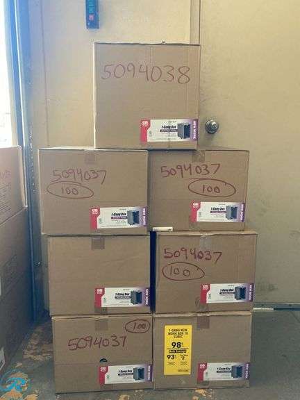 (7 Boxes) New- (6 Boxes) Gardner Bender 1 -Gang PVC New work Switch/Outlet Electrical Box (100 per box/600 total) (1) Gardner Bender 1 -Gang PVC New work Switch/Outlet Electrical Box (100 per box/1 box) (total of 700 items) - Roller Auctions