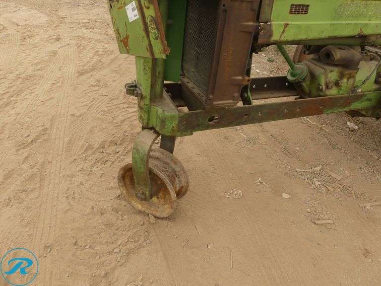 John Deere Model H Tractor (Does Not Run, Missing Tires) - Roller Auctions