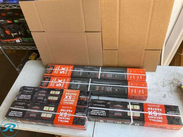 (5) New- (3) CAMO #7 x 2-3/8-in Wood to wood Deck Screws (2) CAMO Drive Collated Stand-up Deck Fastening Handheld drill guide (total of 5 items) - Roller Auctions