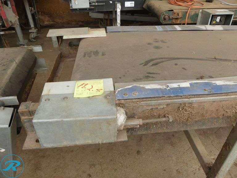 Portable Line Conveyor, 276" Length, 16" Belt, 110V - Roller Auctions