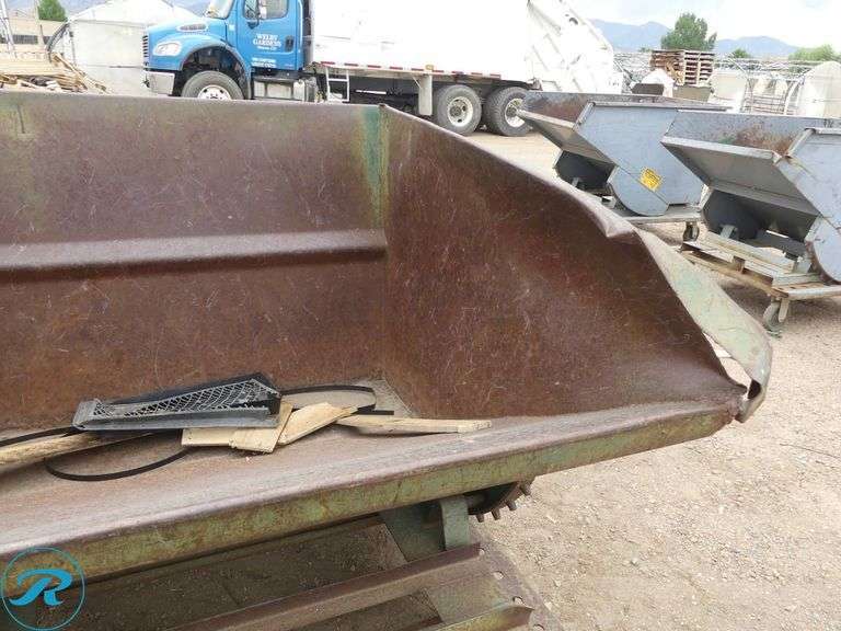 Jesco 211751 Self-Dumping Hopper, 2-Yard Capacity - Roller Auctions