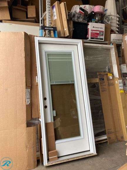 (1)Pella 32-in x 80-in x 4-9/16-in Fiberglass Full lite Right-hand inswing Primed Prehung Front Door with Brickmould Insulating core with Blinds - Roller Auctions