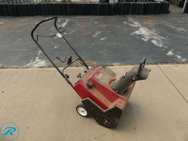Toro CCR3650 Power Curve 20″ Gas Snowblower, 6.5HP (Been Sitting, Unable to Start) - Roller Auctions
