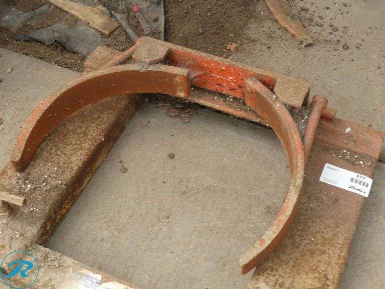 Vestil Fork-Mounted Drum Grabber - Roller Auctions