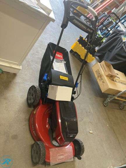 (1) New out of the Box- Toro Recycler 22-in 60-volt, Self-Propelled Battery Walk Mower with (1) 8ah Battery Included (Total of 1) - Roller Auctions