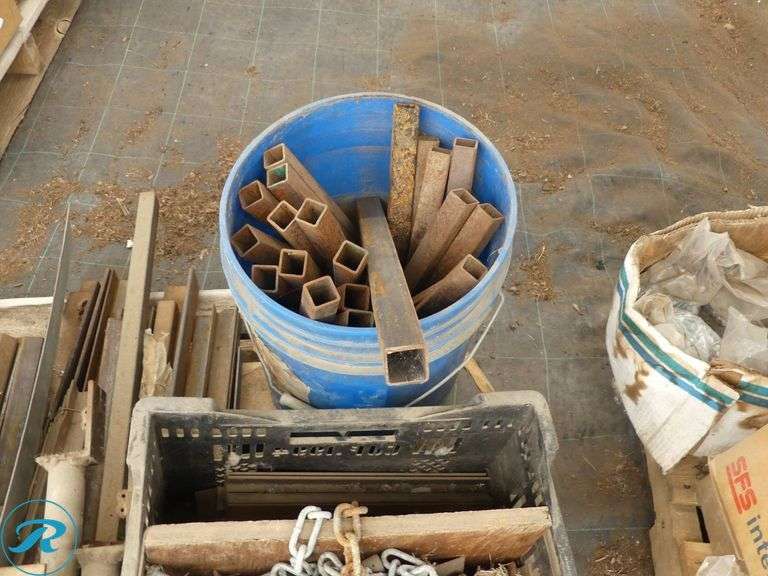 Pallet of Metal Pieces and Hardware - Roller Auctions