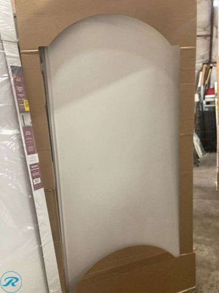 (8) New- Assorted Closet Doors (2 of the doors have damage see photos) - Roller Auctions