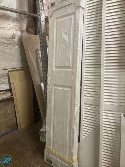 (8) New- Assorted Closet Doors (2 of the doors have damage see photos) - Roller Auctions