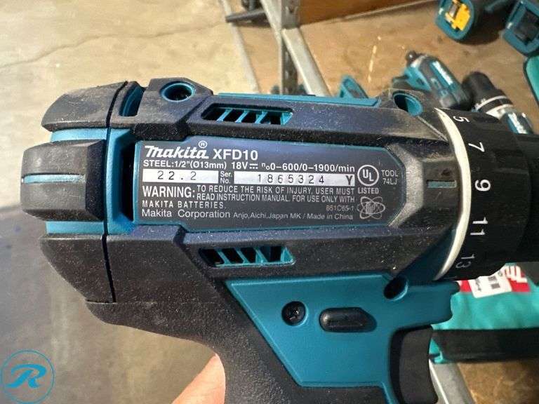 Makita XFD10 Drill and XDT13 Impact Driver with Bag, 18V - Roller Auctions