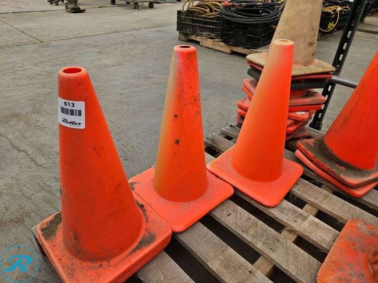Pallet of Traffic Safety Cones - Roller Auctions