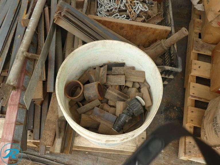 Pallet of Metal Pieces and Hardware - Roller Auctions
