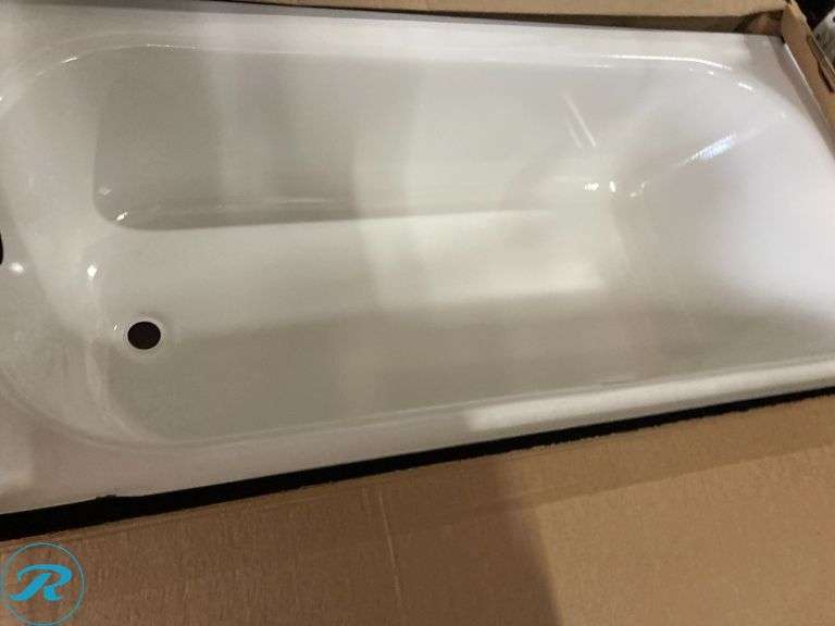 (1) New- MAAX Pro Steel XD 30-in x 60-in White Porcelain Enameled Steel Rectangle Alcove Soaking Bathtub ( Right Drain ) (Total of 1)(some minor damage See Photos) - Roller Auctions