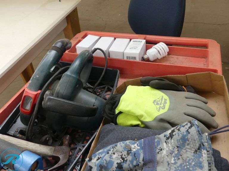 Table and Utility Cart With Contents - Roller Auctions