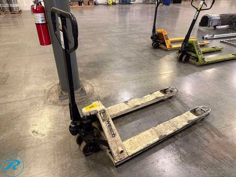 Wesco Manual Pallet Jack, 5500 Lbs Capacity