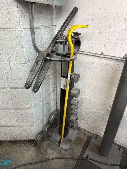 Shop Outfitters 2516-H Manual Metal Bender