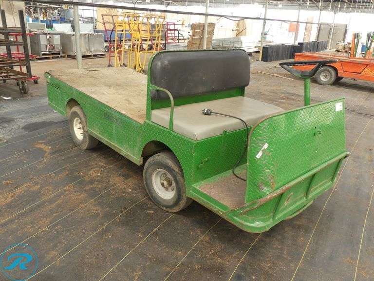 Taylor Dunn  Flatbed Utility Truck - Roller Auctions