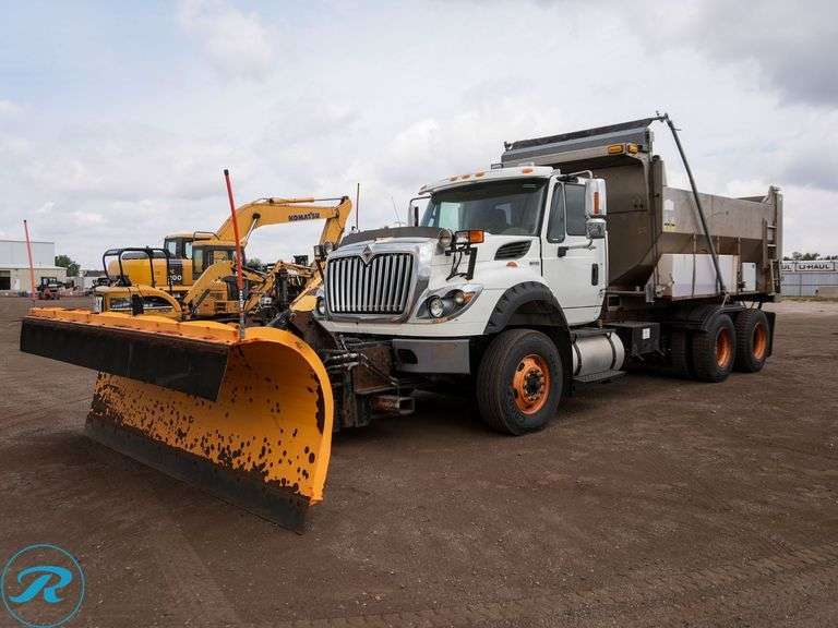2013  International  WorkStar 7600  T/A  Plow/Sander Truck