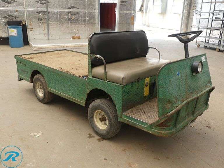 Taylor Dunn  Flatbed Utility Truck - Roller Auctions