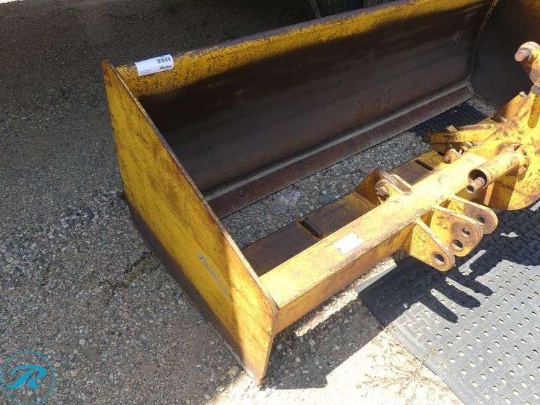 Landscraper 76" Box Scraper Attachment, 3PT (Ripper Teeth Broken) - Roller Auctions