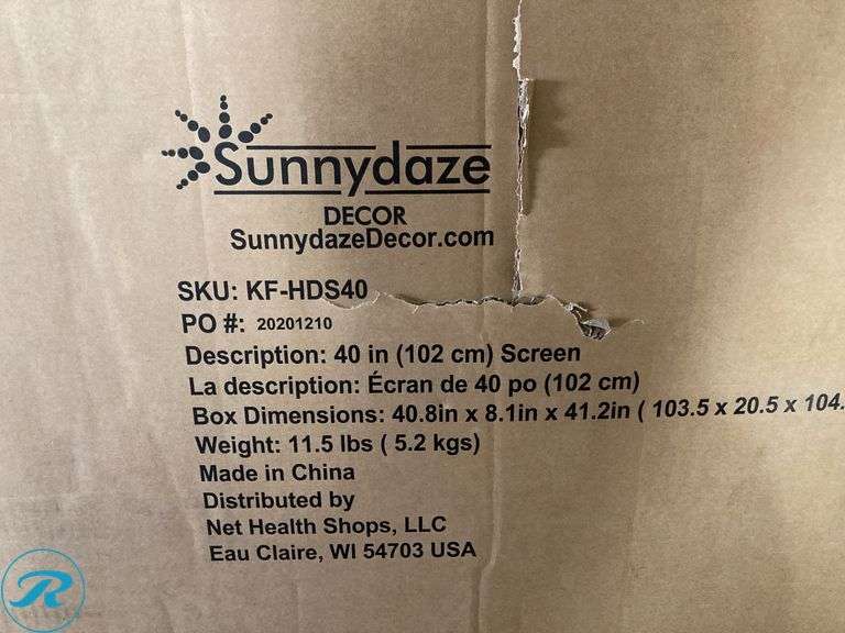 (1) New- Sunnydaze Decor 40-in Black Steel Fire Pit Spark screen - Roller Auctions
